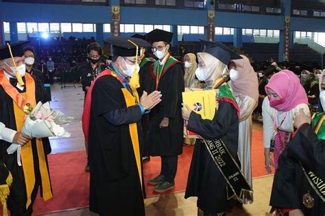 Upi Lakasanakan Wisuda Gelombang Ii Tahun Rektor Mereka Bisa