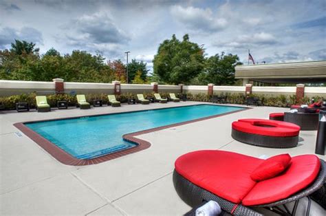 INN AT FOX CHASE $134 ($̶1̶7̶7̶) - Updated 2024 Prices & Hotel Reviews ...