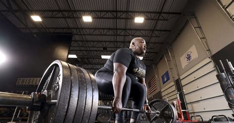 Tamara Walcott Sets World Powerlifting Record with 639-Pound Deadlift ...