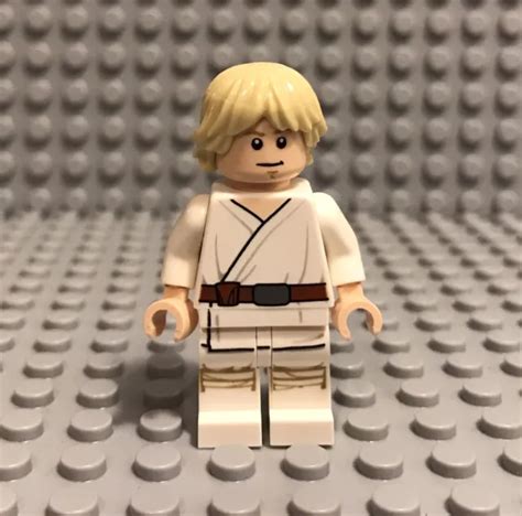 Figurine Lego Star Wars Luke Skywalker Tatooine Jambes Blanches