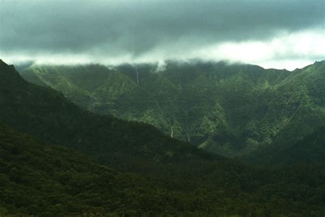 Why Mount Waialeale Is One Of The Wettest Places In The World