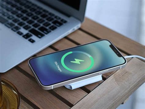 MagStack Foldable 3 In 1 Wireless Charging Station With Floating Stand