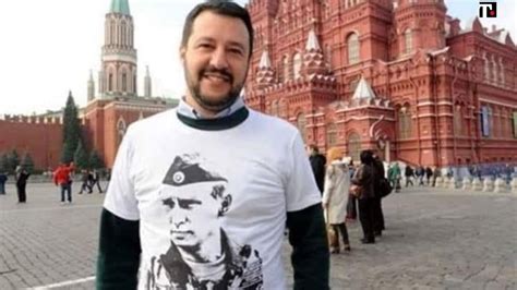 Salvini Putin E La Maglietta Rimossa Dal Leader Della Lega True News