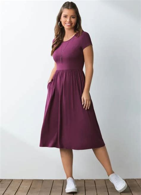 Vestido Midi Roxo Acinturado Bolsos Quintess