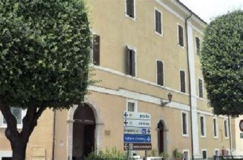 Covid Focolaio Alla Casa Di Riposo Lazzarelli Di San Severino Marche