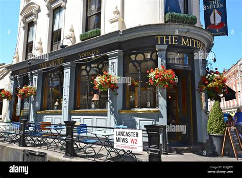 The Mitre Pub High Resolution Stock Photography And Images Alamy