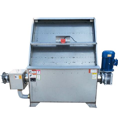 Inclined Screen Solid Liquid Separator Cow Dung Dewatering Machine