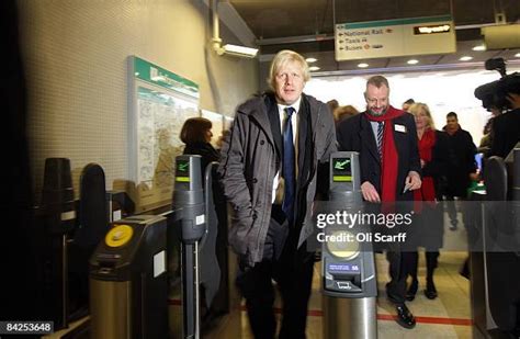 Woolwich Arsenal Railway Station Photos and Premium High Res Pictures - Getty Images