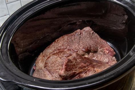 This Crock Pot 3 Packet Pot Roast With Gravy Is Incredibly Easy But