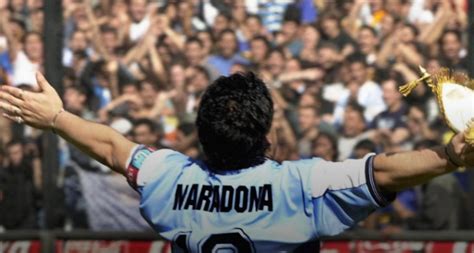 Football fans mourns Maradona