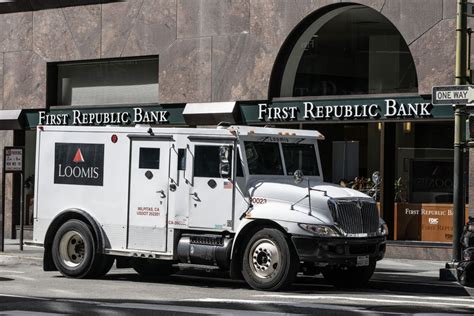 First Republic Bank Seized By Regulators Sold To Jpmorgan Chase Upi