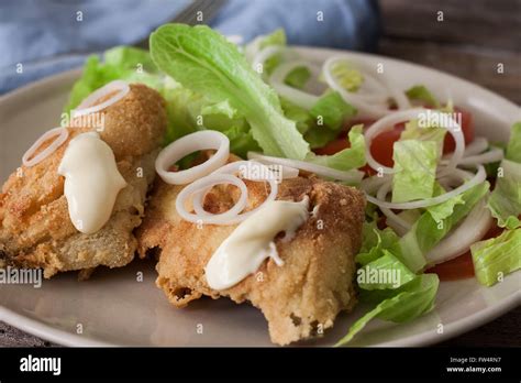 Deep Fried White Fish Hi Res Stock Photography And Images Alamy