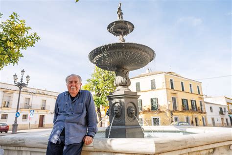 En casa de Juan Herrera en Santiago la mente maravillosa que creó El