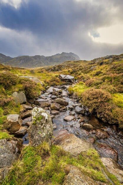 Premium Photo | Snowdonia national park