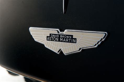 Aston Martin Logo Wallpapers - Top Free Aston Martin Logo Backgrounds - WallpaperAccess