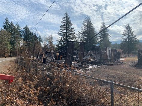 Photos Gates School And Beachie Creek Fire Aftermath