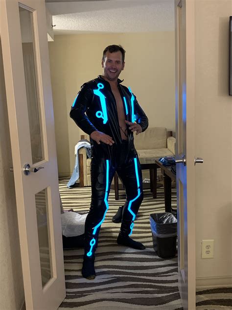 How to make a Tron costume | Tron costume, Fashion, Costumes