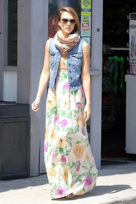 Jessica Alba Leads The Ultra Chic Denim Trends For Us Pretty Designs