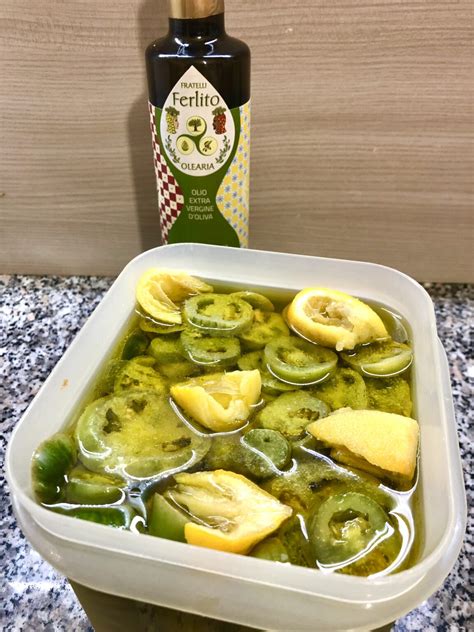 Ricetta Pomodori Verdi Sott Olio Per Un Ottimo Aperitivo