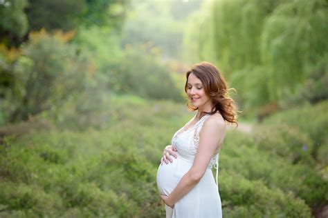 Pin On Beautiful Maternity Photographs