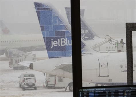 Jetblue Plane Fills With Smoke Makes Emergency Landing