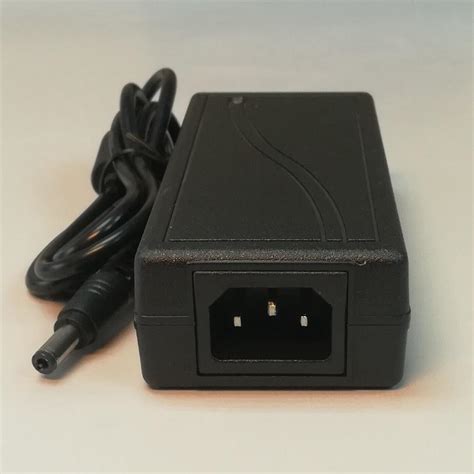 AC DC POWER ADAPTER INPUT 100 240V 50 60HZ 1 6A OUTPUT 12V 5A WITH UK