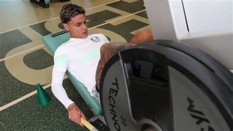 Destaque Nos Jogos Treino Do Palmeiras Atuesta Celebra Recupera O De