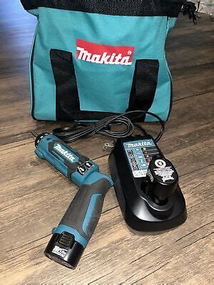 Makita DF010DSE 7 2 V Cordless Mini Drill Driver Kit W Makita Brand