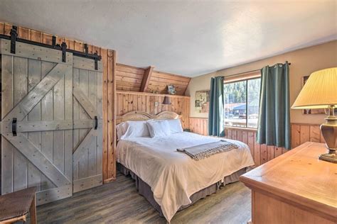 Ski In Ski Out Red River Cabin W Mtn Views Red River Vrbo