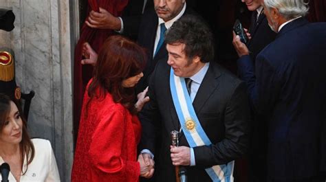 Fotogaler A De La Asunci N De Milei Risas Con Cristina Kirchner Y