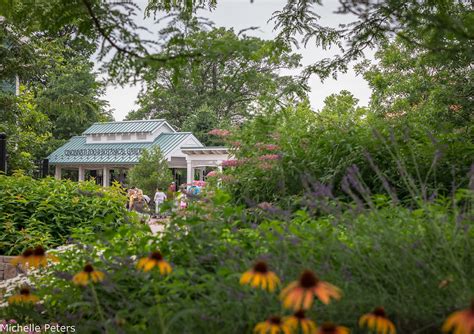 Cincinnati Zoo Earns Top Spot in Best Botanical Garden Contest - Cincinnati Zoo & Botanical Garden