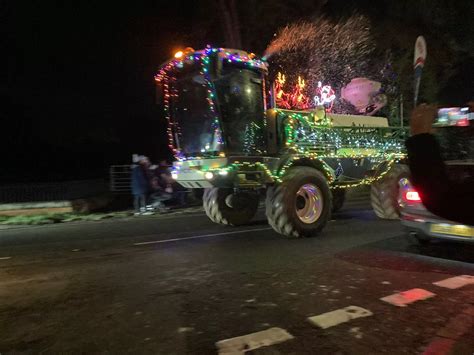 The best images from the Christmas Tractor parade 2022 - CoventryLive