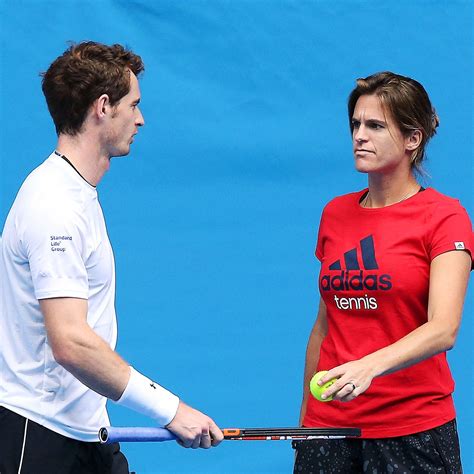 Amelie Mauresmo announces she's expecting first child