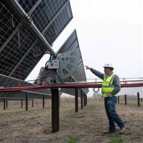 Como a energia solar pode reduzir os custos do seu negócio iGreen