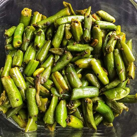 Indian-style Dry-Fried Green Beans