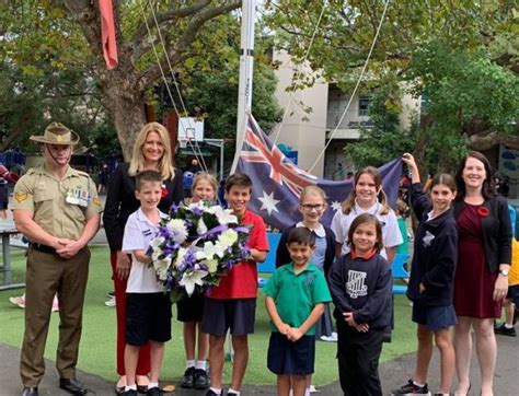 Remembering Past Students At The Anzac Service At Neutral Bay Public