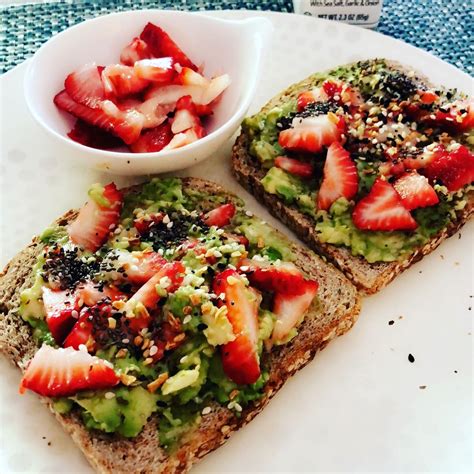 Avocado Toast With Berries Healty Food Healthy Recipes Healthy