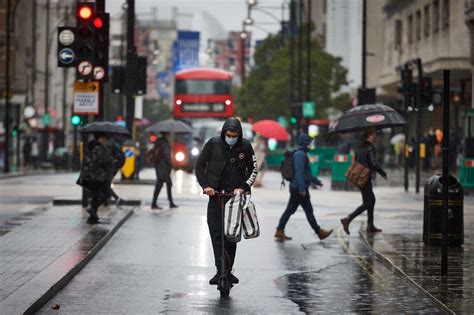 Freezing Rain Weather Warnings And Snow Forecast For Uk As London Can