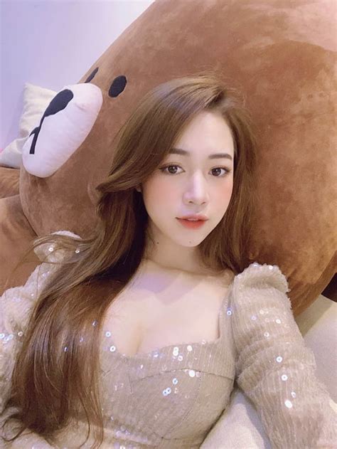 Hot girl Quảng Ninh đốt mắt người nhìn với những khoảnh khắc nóng bỏng Hạt giống tâm hồn