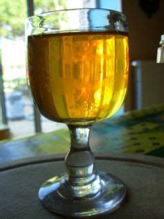 What Is Mead Alcohol? Your Complete Guide - Unsobered