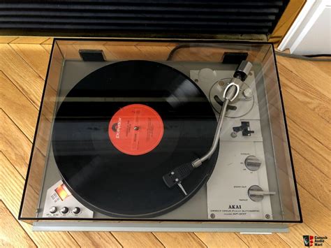 Akai Ap Fully Automatic Direct Drive Turntable In Excellent