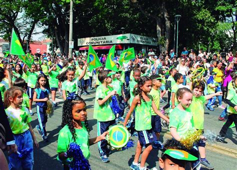 Desfile Marcou Os 200 Anos Da Independência Do Brasil O Município