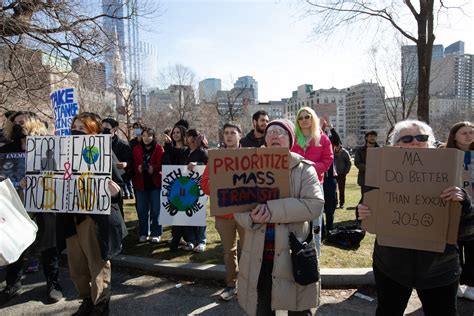 GALLERY: Boston Climate Strike 2023 – Boston University News Service