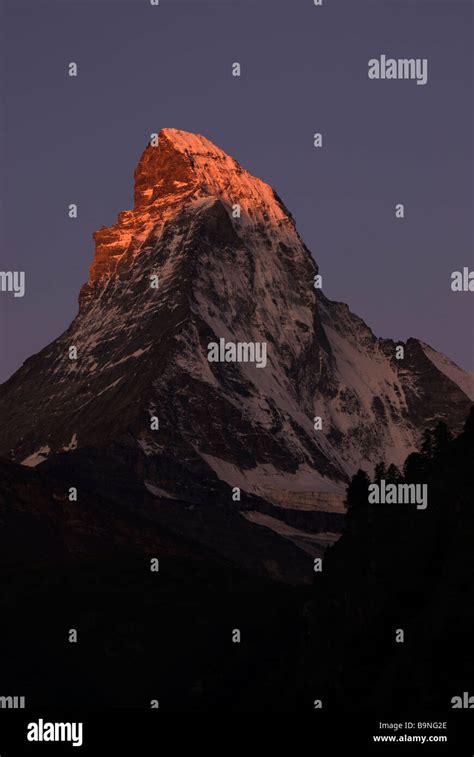 Sunrise on the Matterhorn, Zermatt Stock Photo - Alamy