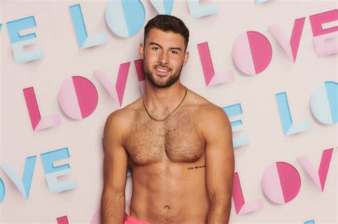 Love Island Winners Revealed Millie Court And Liam Reardon Crowned