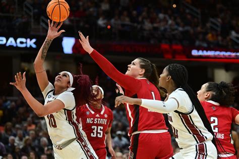 South Carolina Routs Nc State Headed To Ncaa Womens Basketball Final