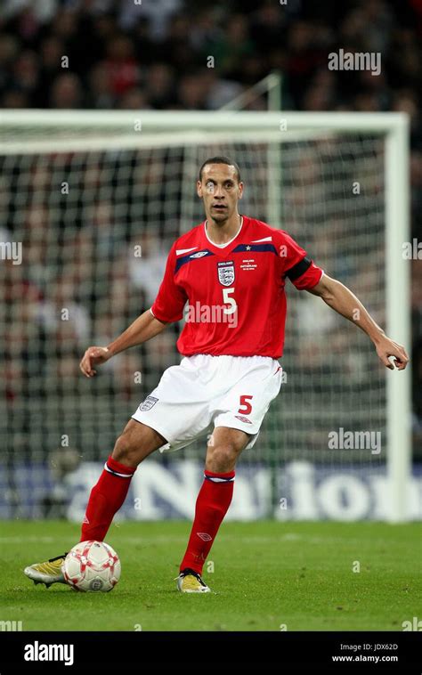 Rio Ferdinand England Manchester United Fc Wembley Stadium London