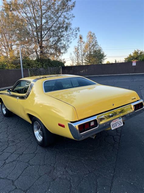 Plymouth Satellite Coupe Yellow Deluxe Classic Plymouth