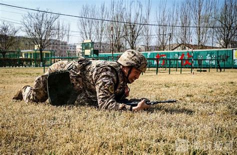 战味十足！直击武警官兵实战化练兵“高燃”现场 荔枝军事 荔枝网新闻