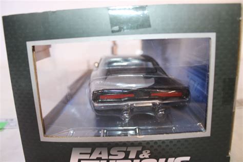 Metals Diecast Fast & Furious Dom & Dodge Charger R/T (1:24) Diecast